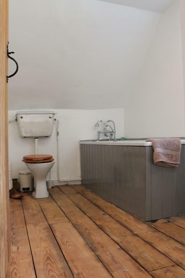Snowdrop Cottage Gloucester Exterior photo